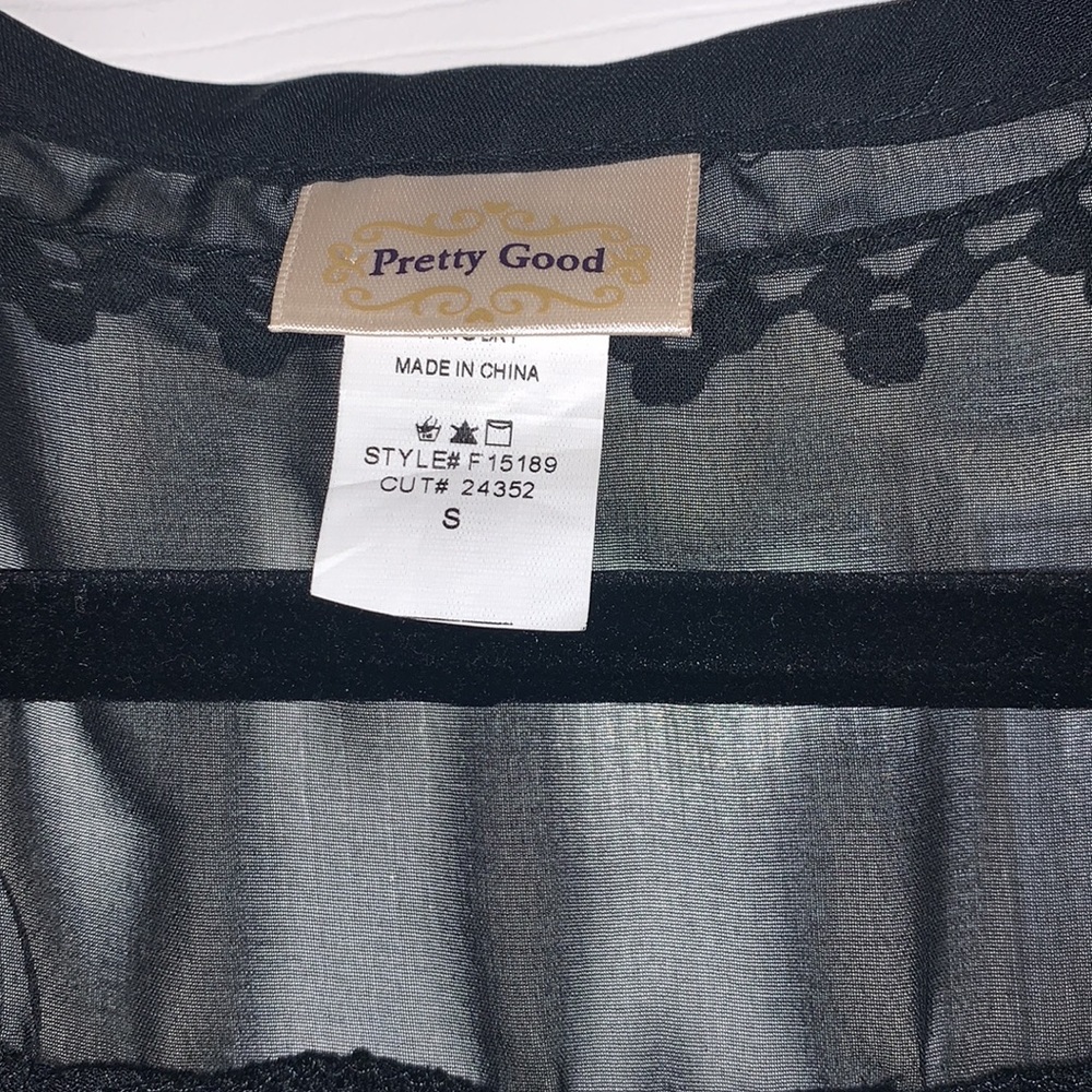 BLACK TOP - Picture 3 of 4